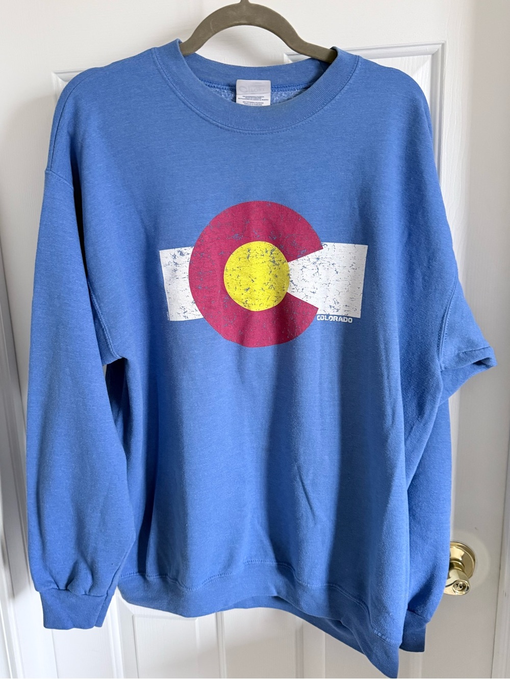 🏔️🐻 Cozy Blue Colorado Graphic Crewneck Sweater Travel